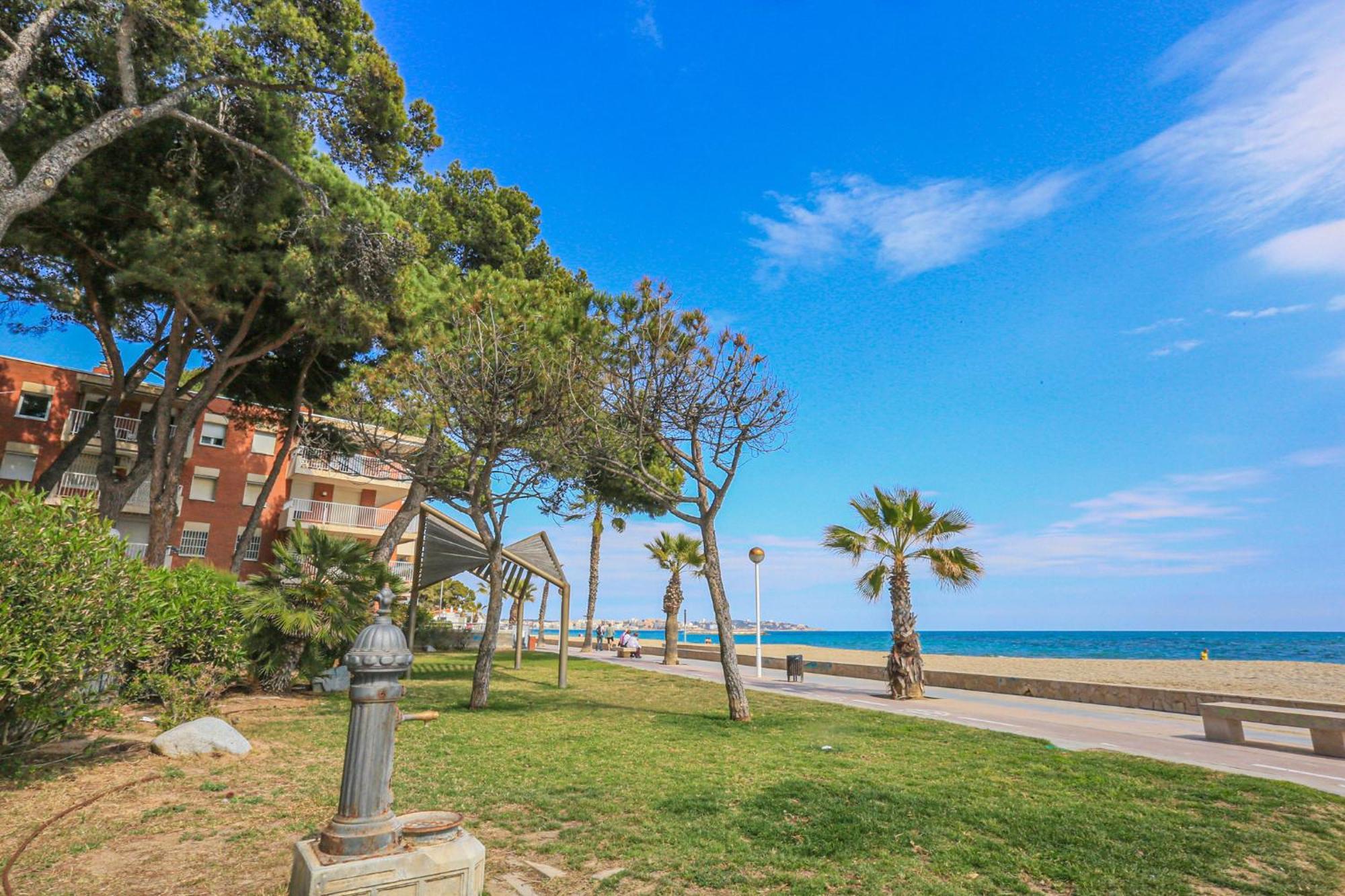 Txingudi - Only Families Cambrils Exterior foto