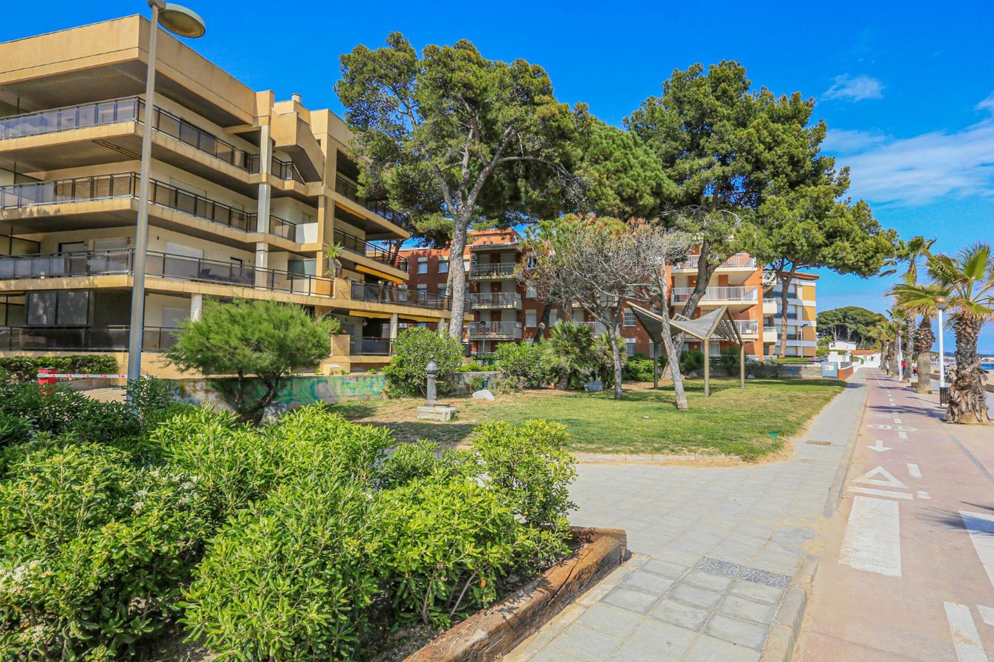 Txingudi - Only Families Cambrils Exterior foto